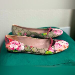 Gucci Floral Flats